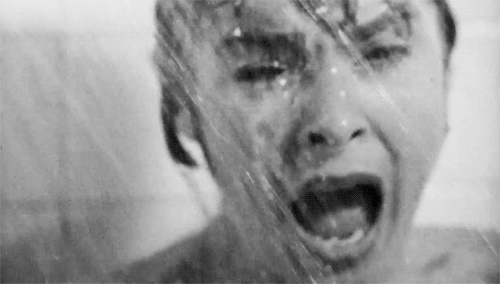 Giph de la escena de la ducha de la película Psicosis de Alfred Hitchcock.
